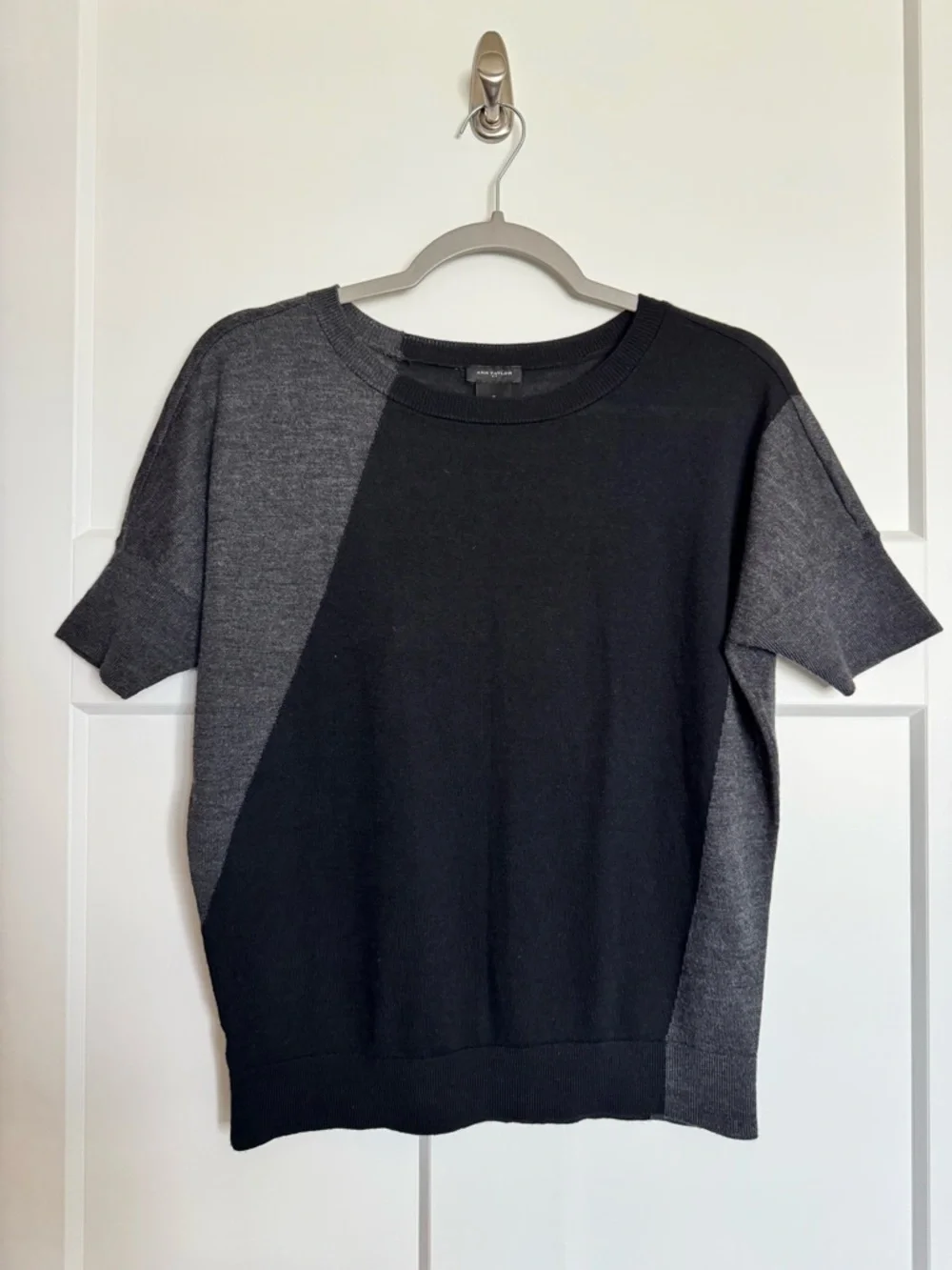 Ann Taylor Factory Black Gray Colorblock Wool Blend Short Sleeve Sweater Size S